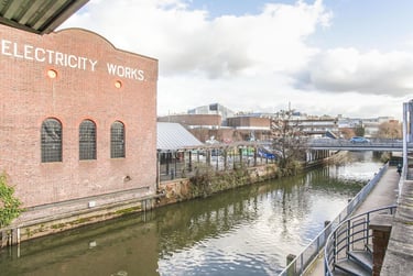 1 bed studio, Bridge Street, City Centre, Guildford, GU14SB - Image 11